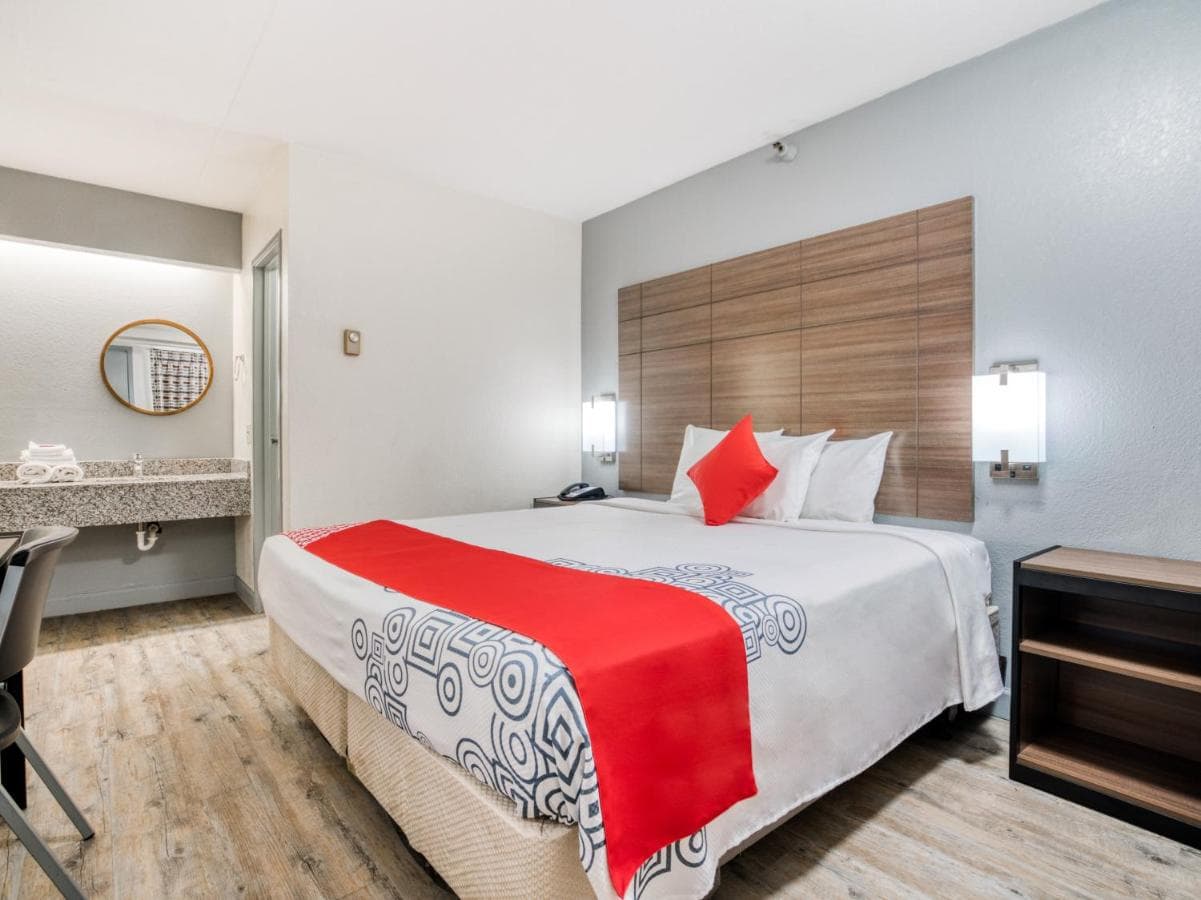 Dallas Love Field Inn - image 2